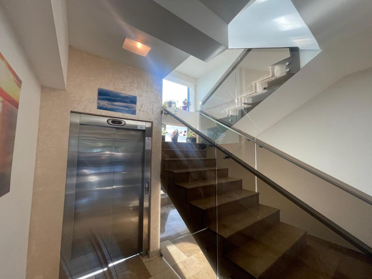 Sophia Lake View Suite Mamaia Eksteriør bilde