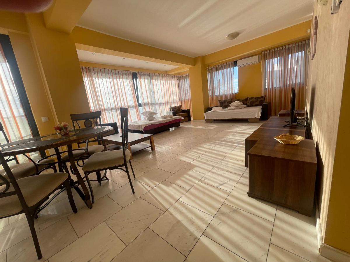 Sophia Lake View Suite Mamaia Eksteriør bilde