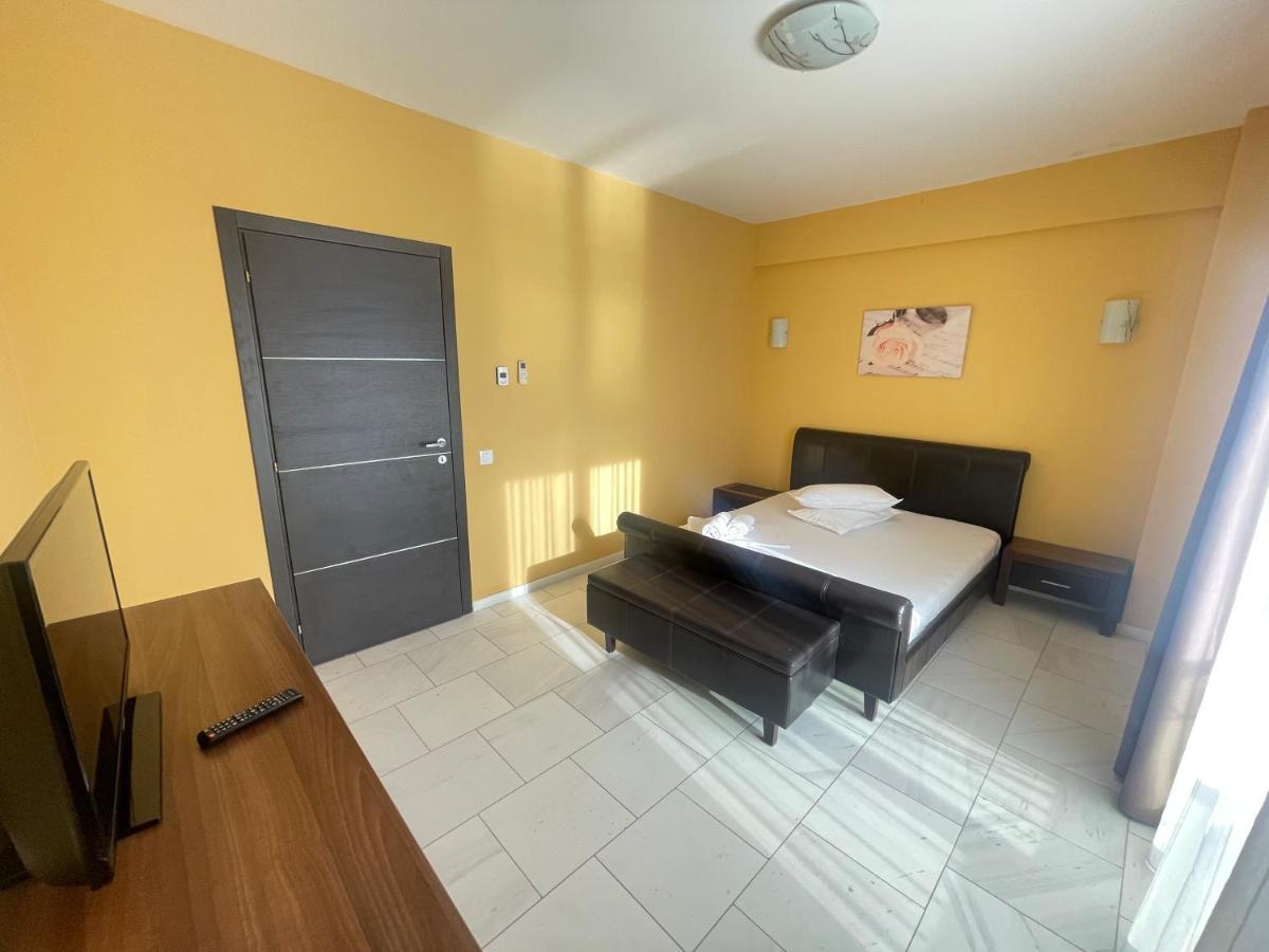 Sophia Lake View Suite Mamaia Eksteriør bilde