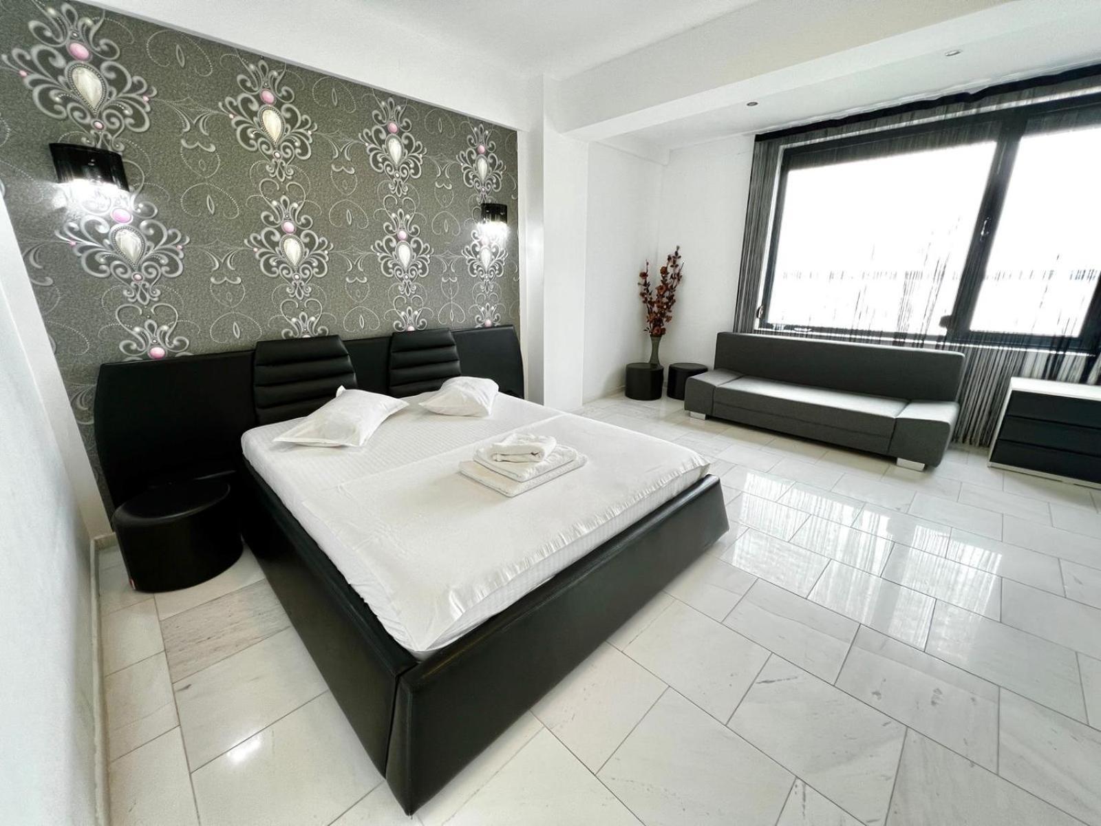 Sophia Lake View Suite Mamaia Eksteriør bilde