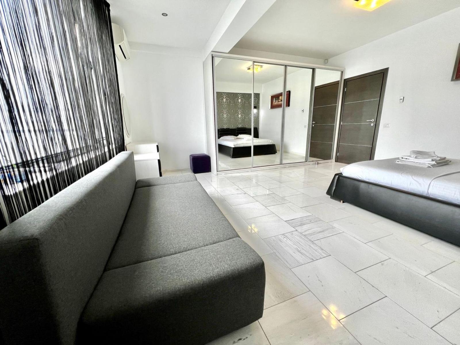 Sophia Lake View Suite Mamaia Eksteriør bilde