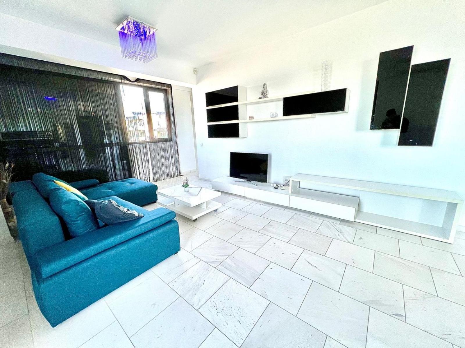 Sophia Lake View Suite Mamaia Eksteriør bilde