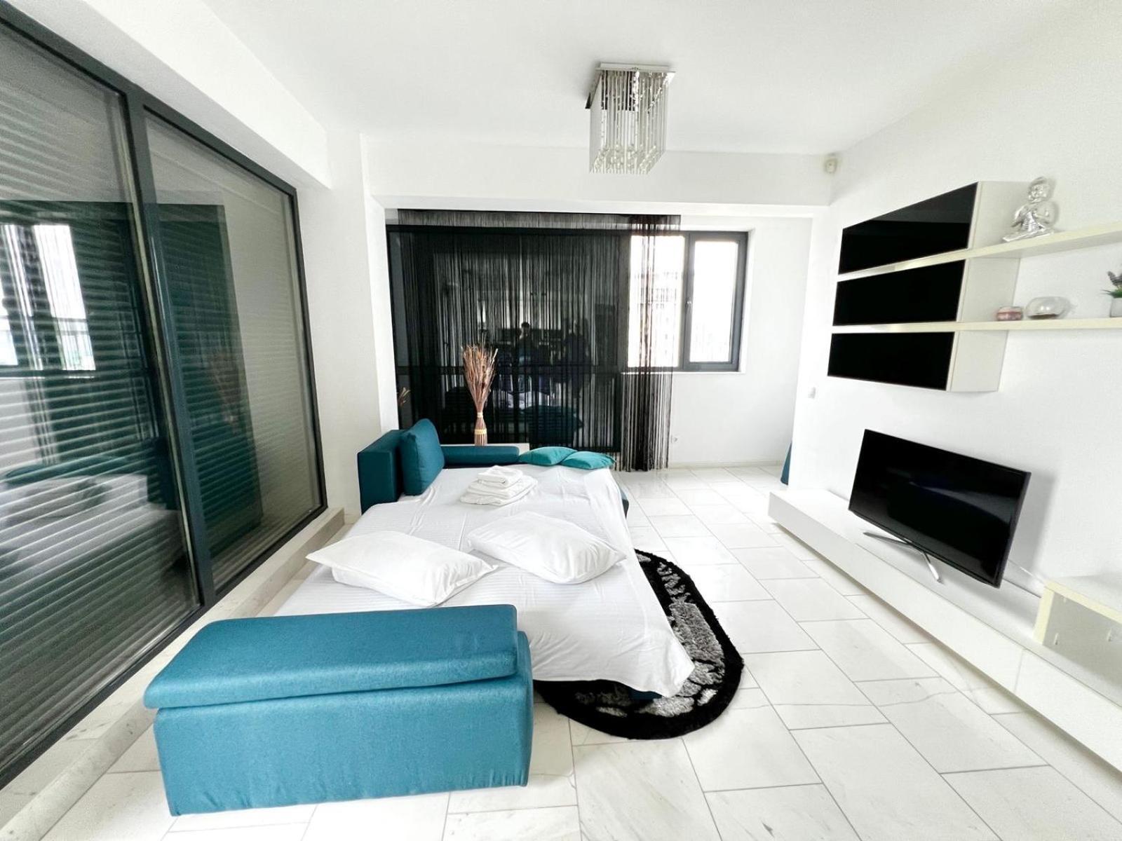 Sophia Lake View Suite Mamaia Eksteriør bilde