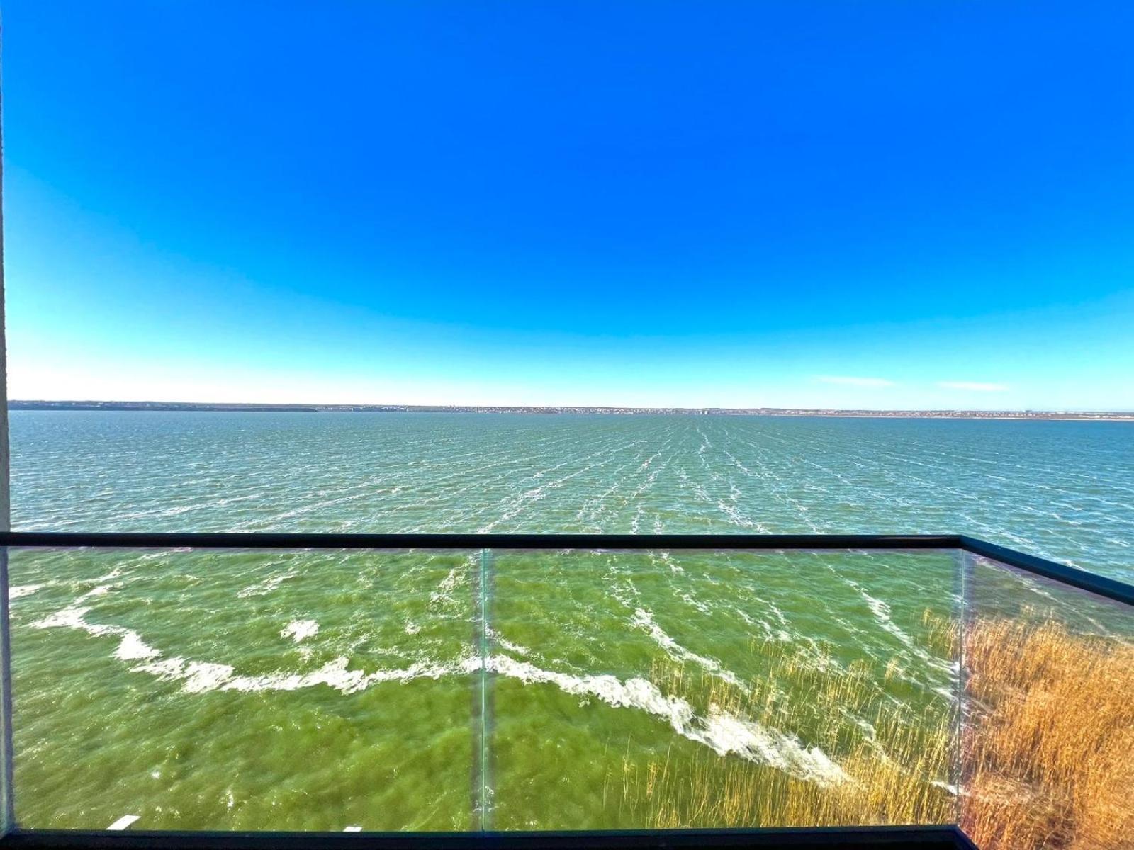 Sophia Lake View Suite Mamaia Eksteriør bilde
