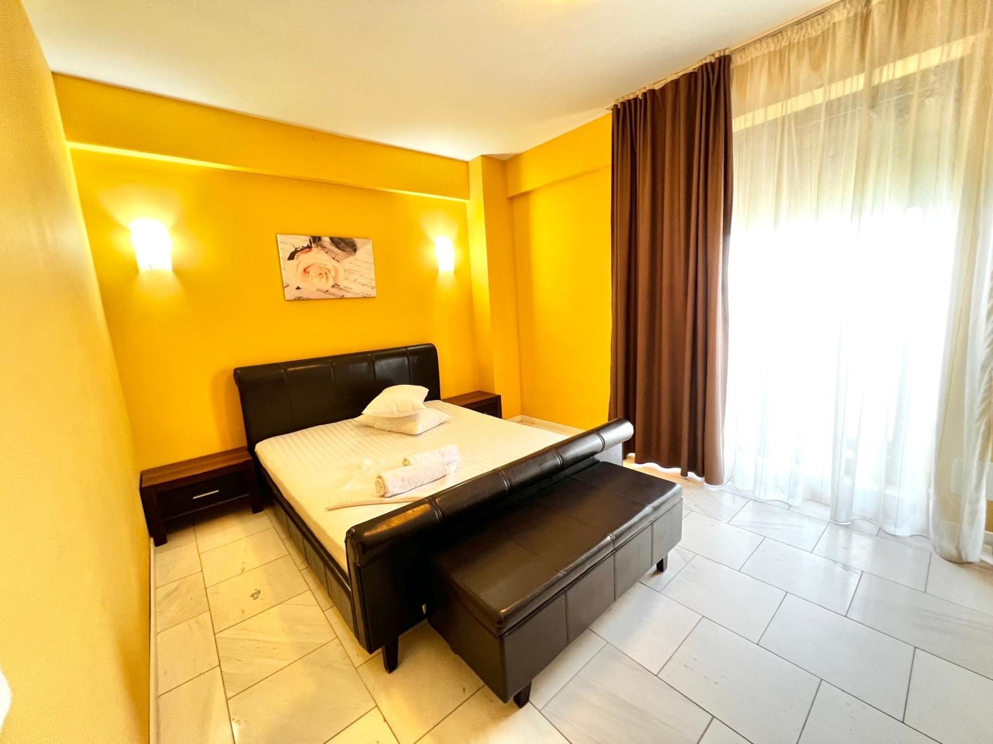 Sophia Lake View Suite Mamaia Eksteriør bilde