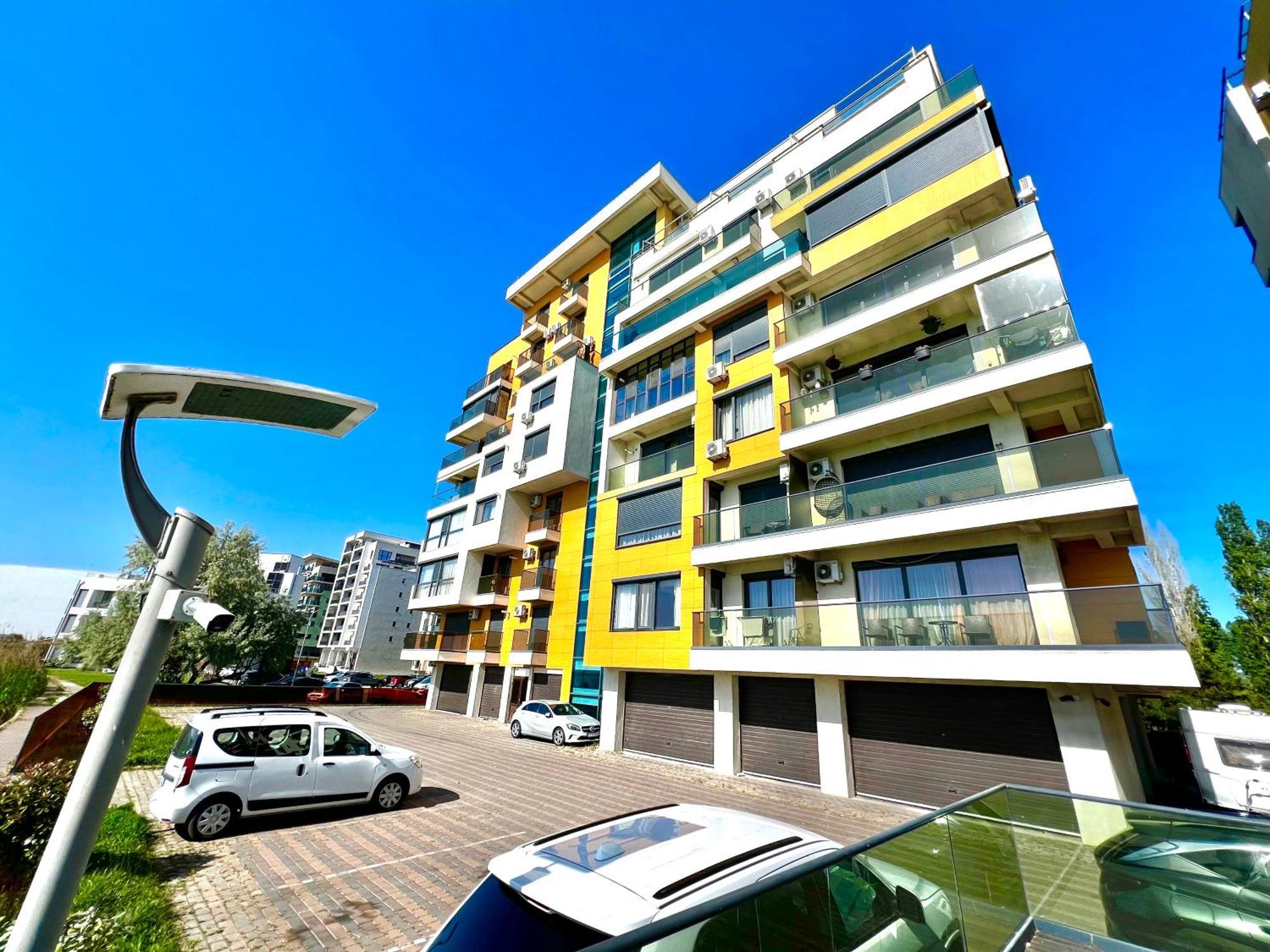 Sophia Lake View Suite Mamaia Eksteriør bilde